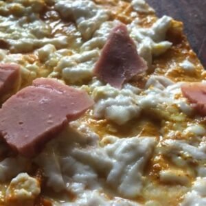 جريش جبنة مع مرتديلا